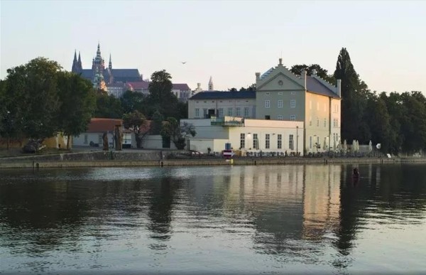Museum Kampa - entdecken Sie die Kunstsammlungen des 20. Jahrhunderts
