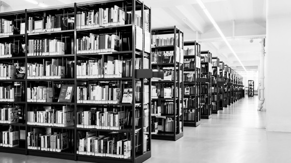 Wie suche ich in der Bibliothek Hauptpost?