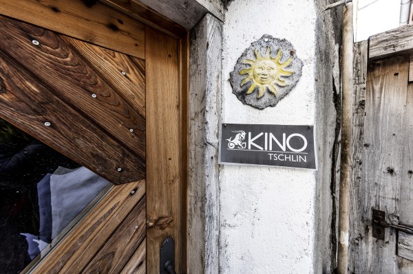Kino Tschlin, «Syngué Sabour/Stein der Geduld»