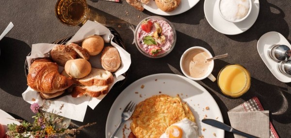 Brunch am Niederhorn – Ein genussvolles Erlebnis mit Panoramablick auf die Alpen