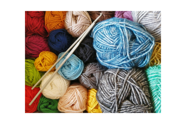 Wolle und Worte – Stricken, Häkeln, Spielen und Plaudern