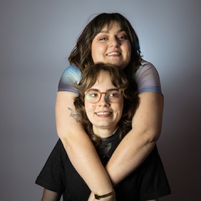 Lena Krebs y Teresa Reichl - Leer es gay