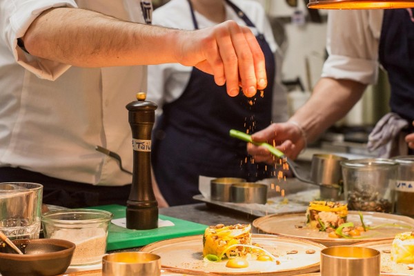 Kitchen Nights im Waldhotel Doldenhorn