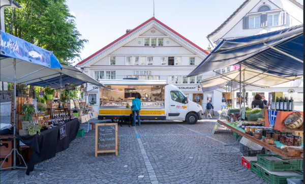 Teufen Wochenmarkt