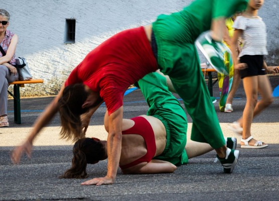 Partizipative Performance auf der Place Robin