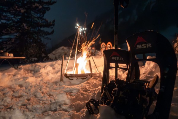 Abend-Schneeschuhwanderung mit Käsefondue am Lagerfeuer