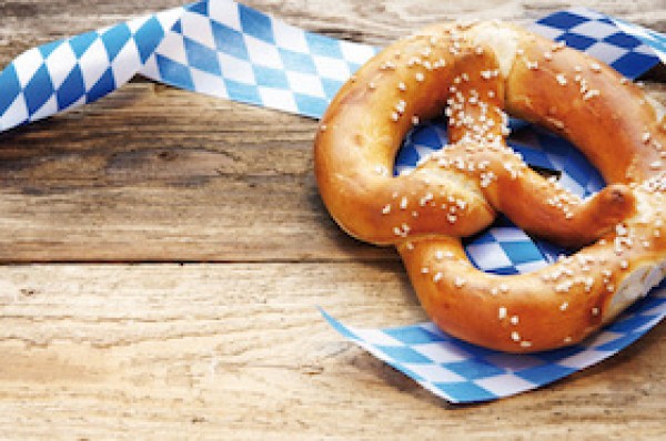 Oktoberfest-Iffezheim - Staustufe Iffezheim y regreso, paso de esclusa sujeto a condiciones.