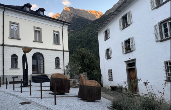 Mostra dualismi