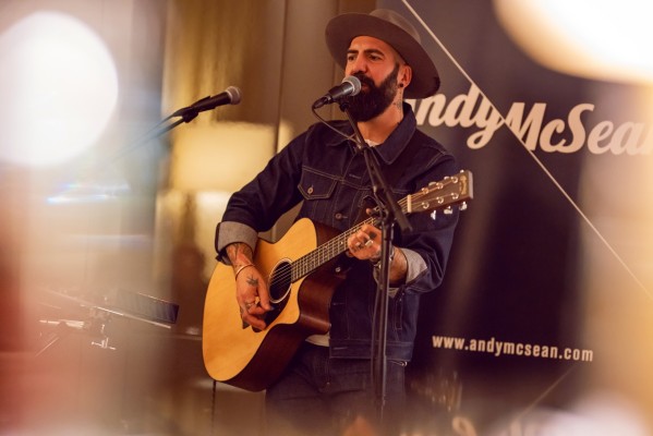 Andy McSean - Live im Wellnesshotel Golf Panorama
